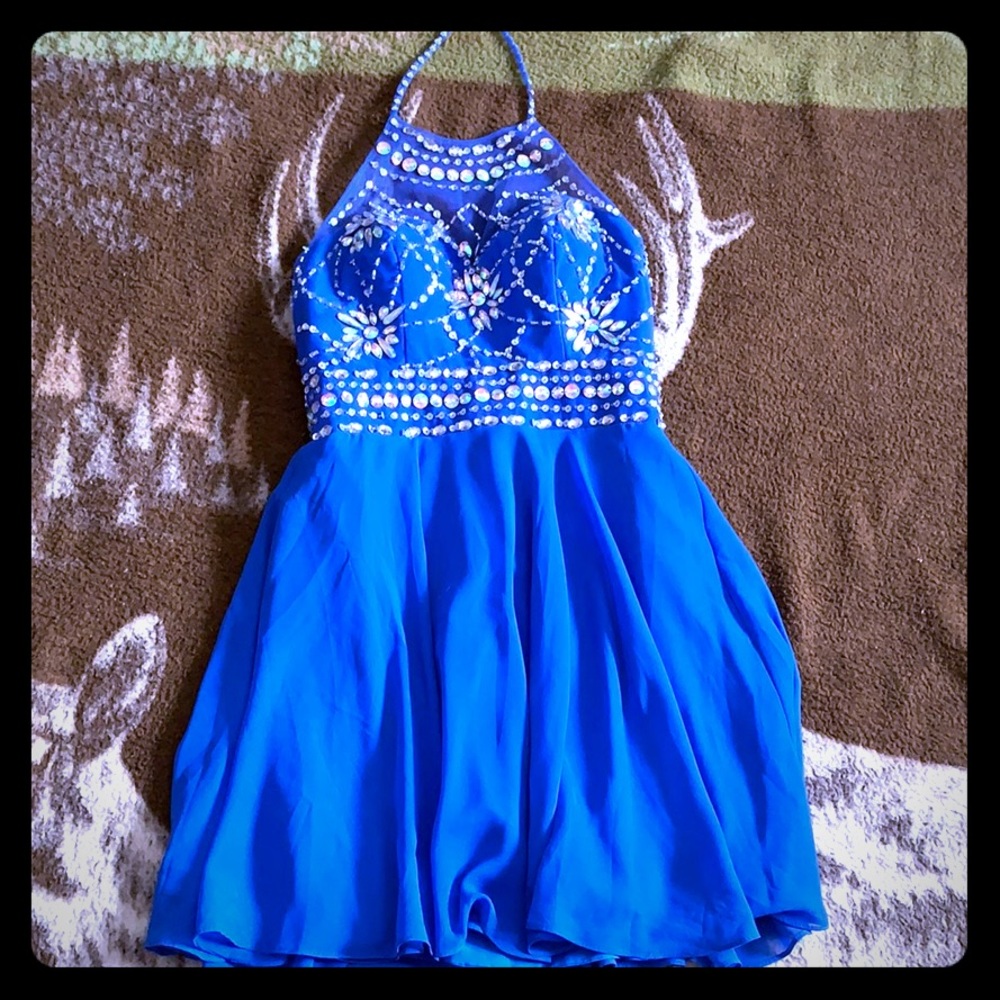 Junior size 6 dress.